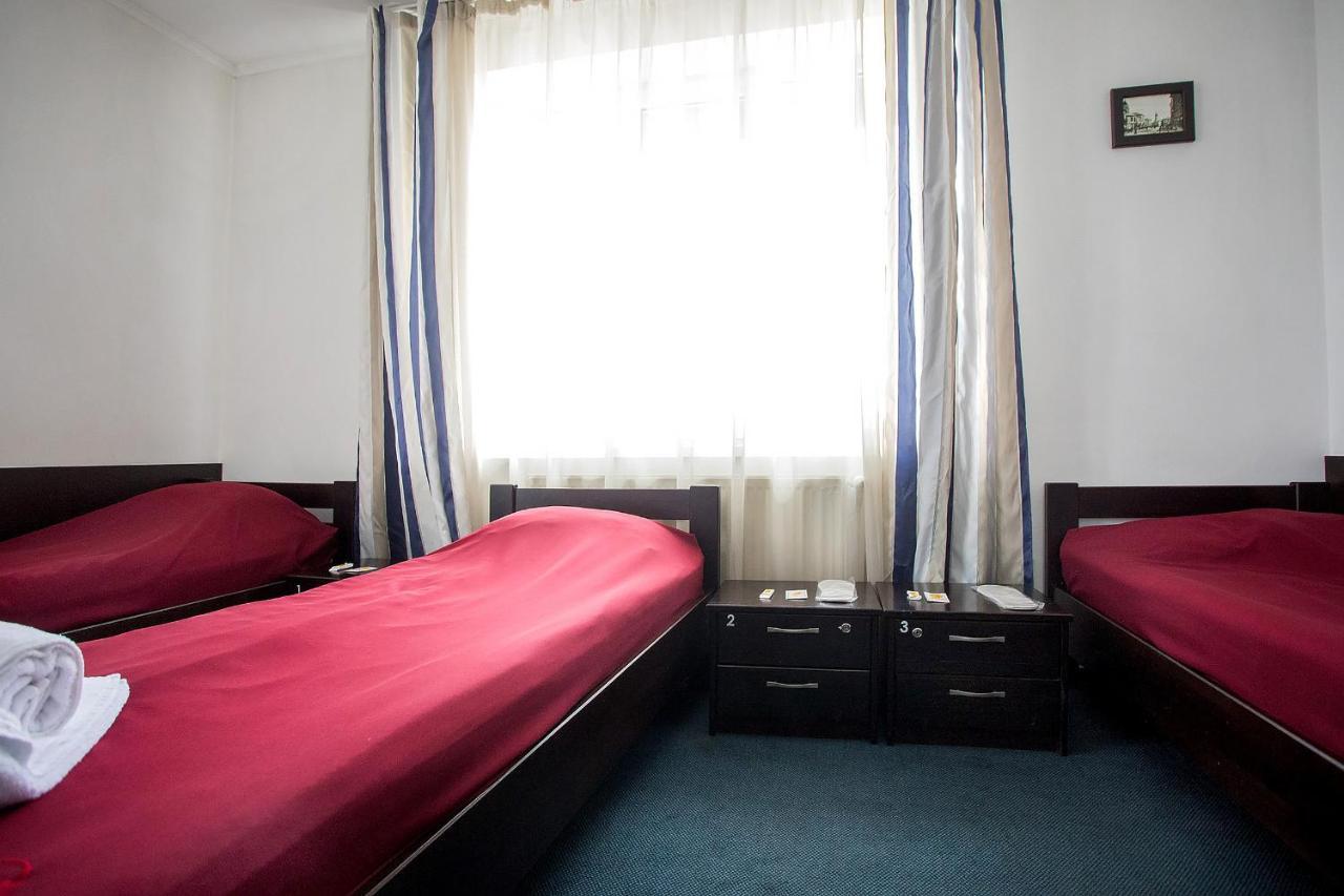 Sunlit Hotel Ivano-Frankivsk Luaran gambar