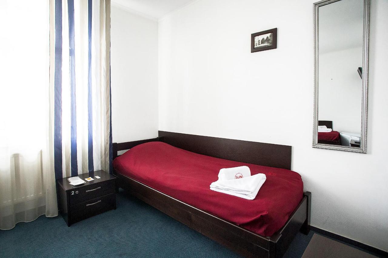 Sunlit Hotel Ivano-Frankivsk Luaran gambar